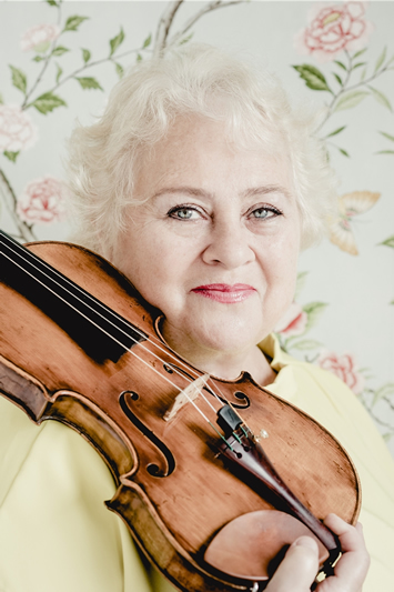 Dora Schwarzberg